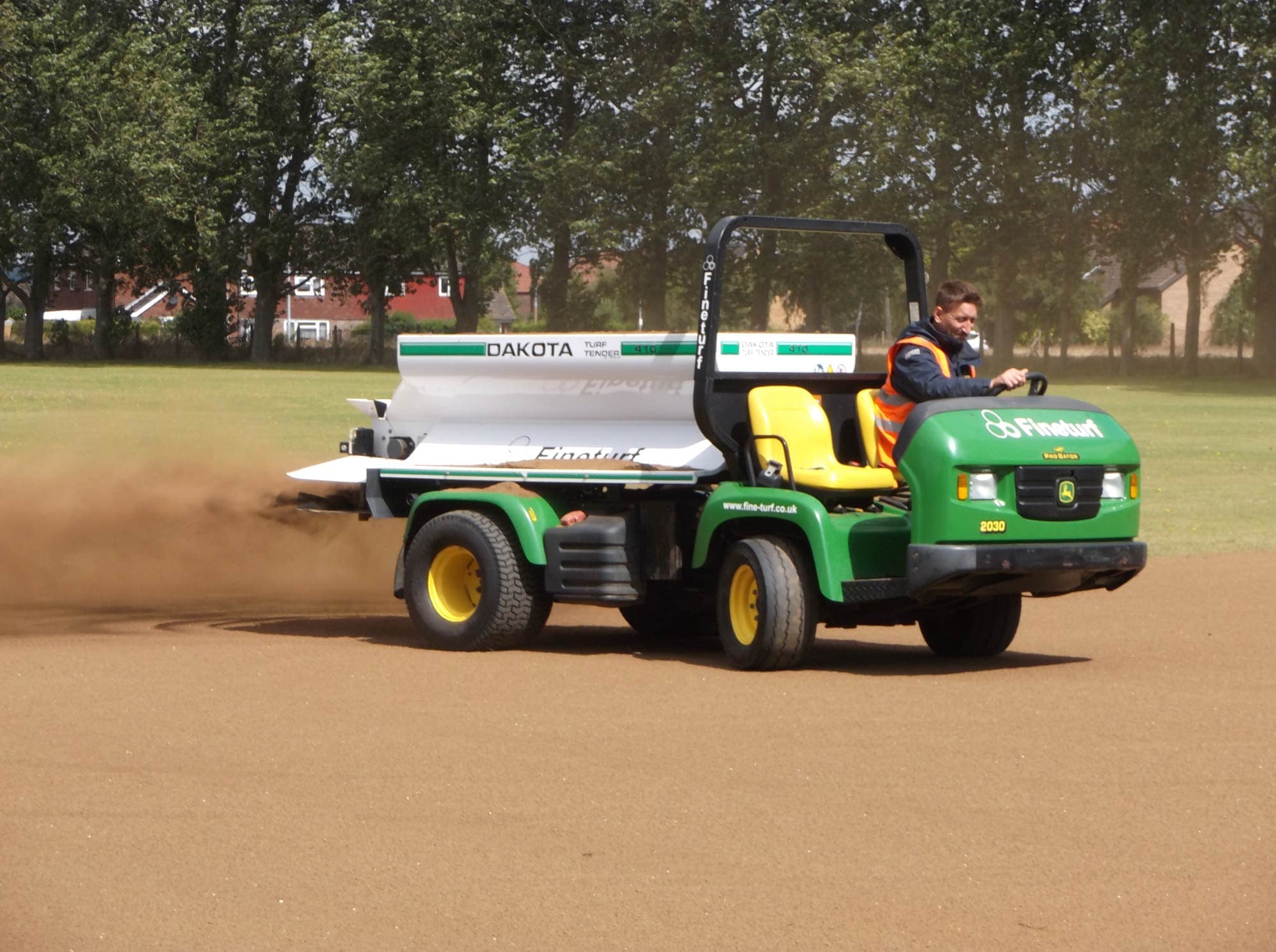 Dakota Turf Tender