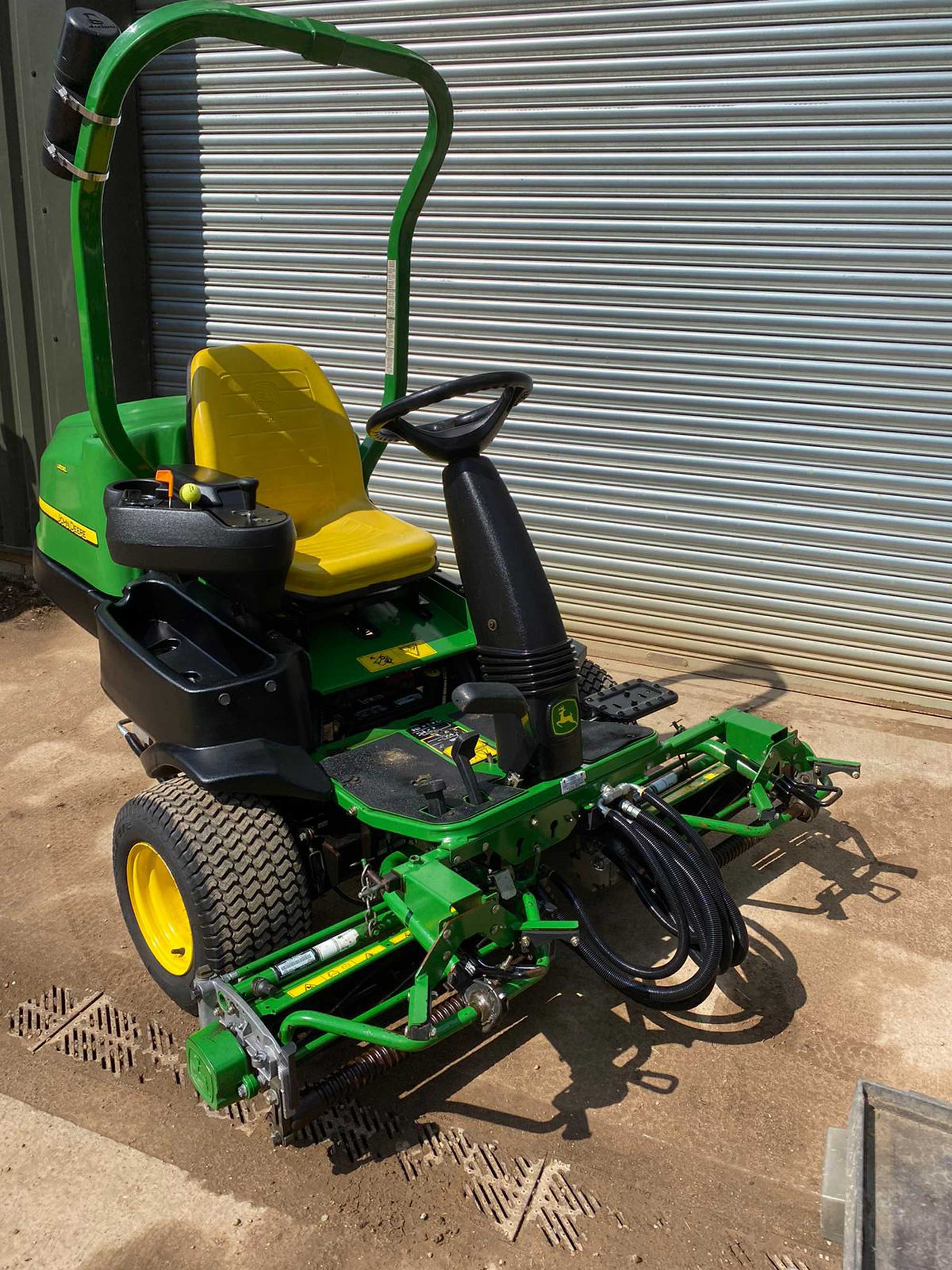 John Deere 2500B
