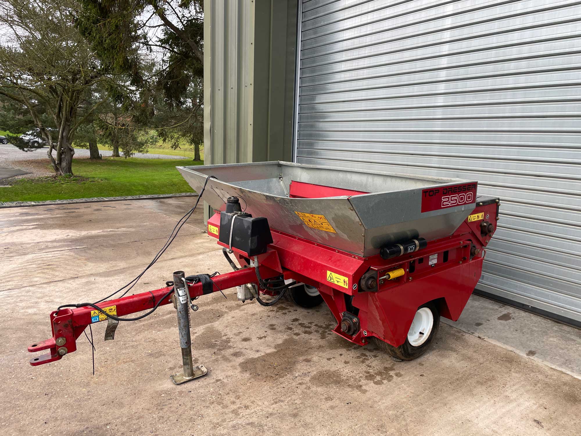 Toro TD2500 Trailed Top Dresser