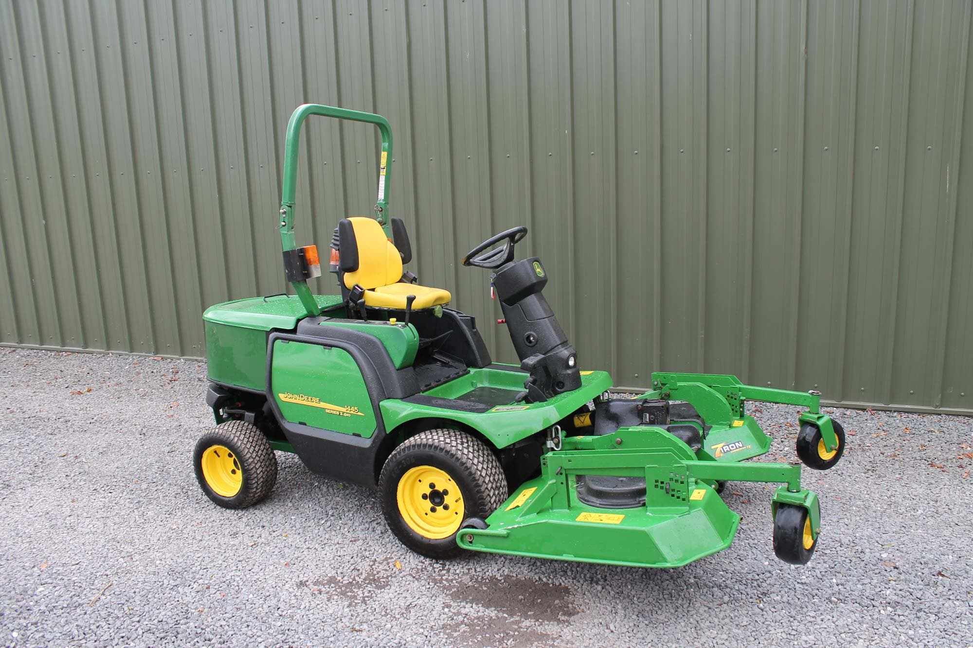 John Deere 1445