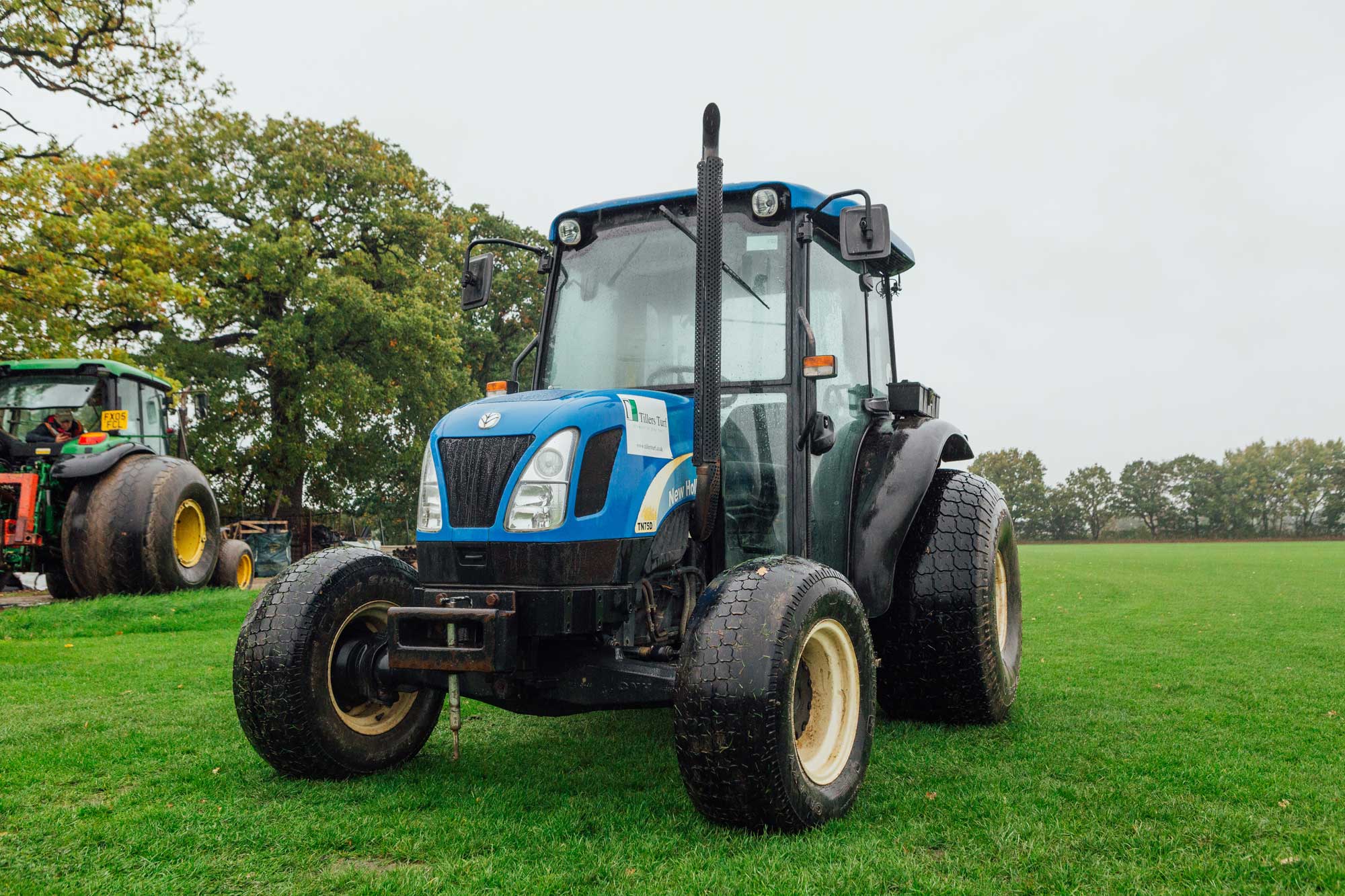 New Holland TN75