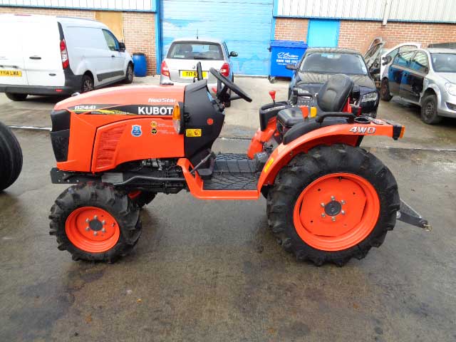 Kubota B2441 Tractor
