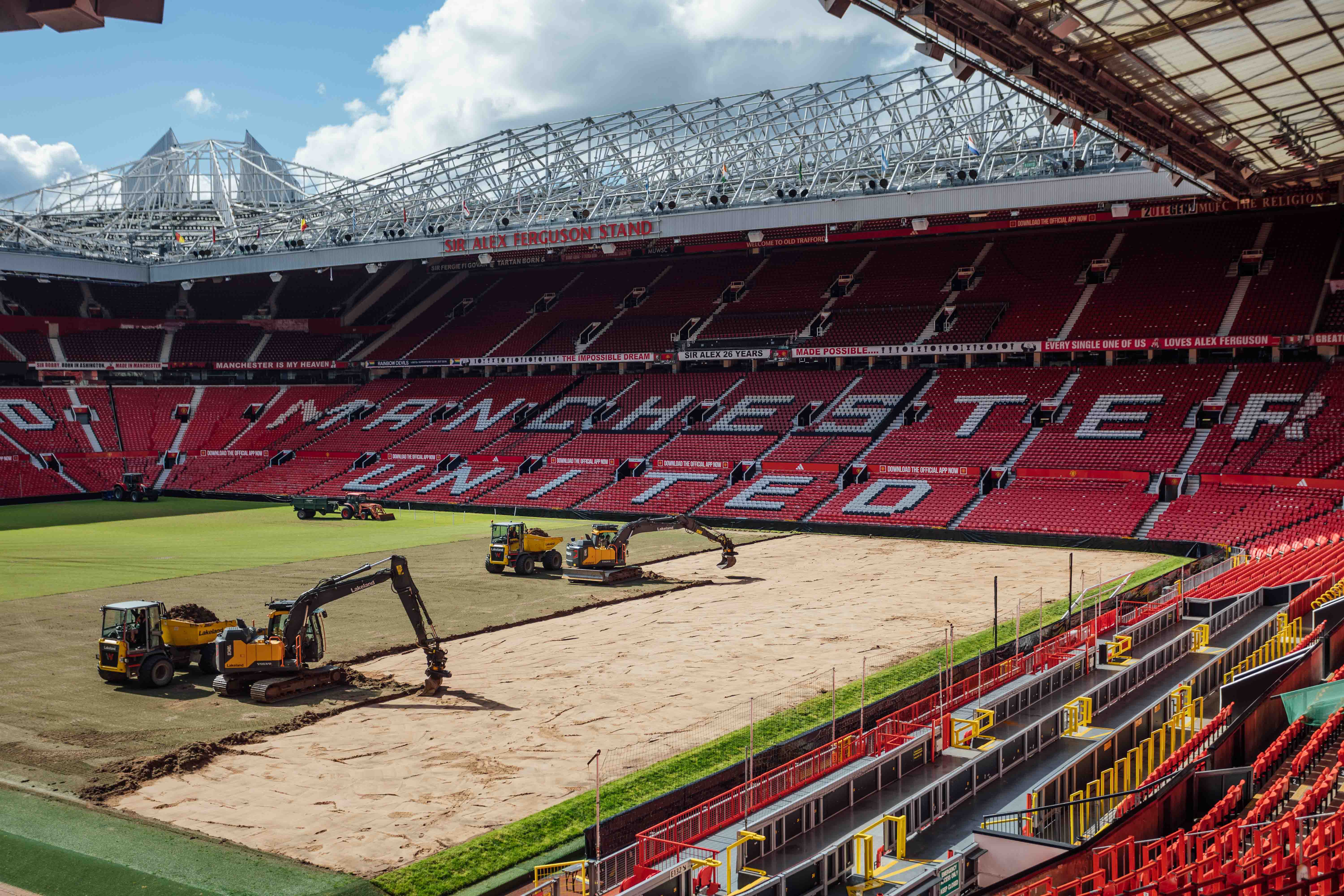 Rebuilding Old Trafford, the Theatre of Dreams